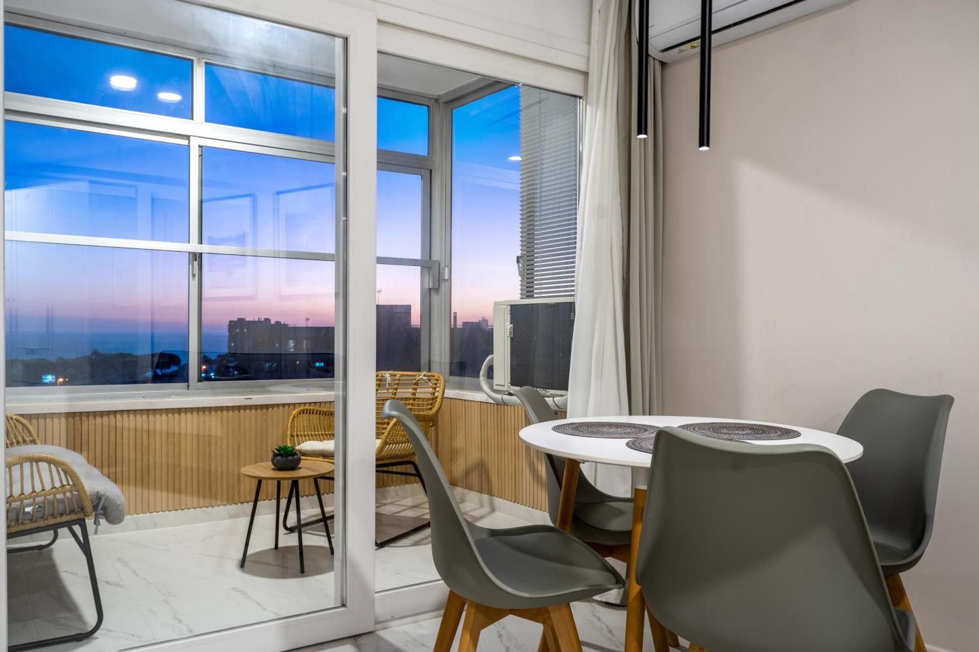 Modern Studio Apartment With Sea Views 5 Min From The Beach Ситио-де-Калаонда Экстерьер фото